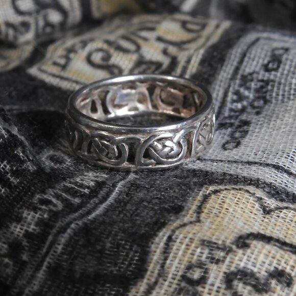 Sterling Silver Celtic Ring Band Size 4.75 - Picture 7 of 12